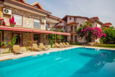 Vira Suites