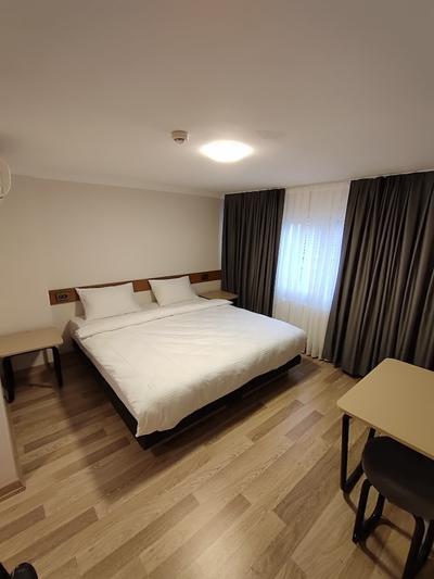 Maproom Boutique Hotel