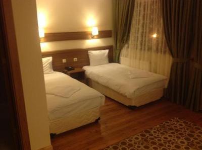 Rhebas Hotel