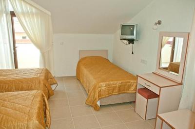 Suzanne Hotel