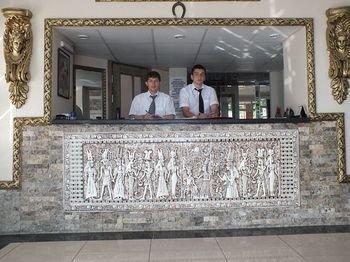 Acet Hotel