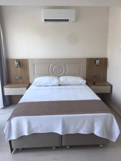 Ates Hotel