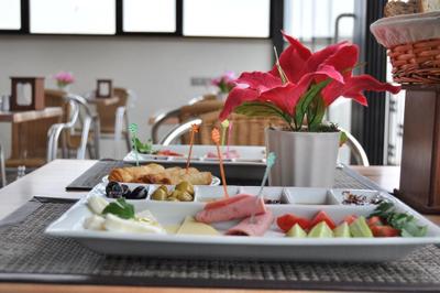 Büyükada Cumbali Konak Hotel
