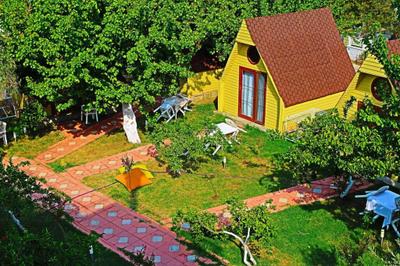 Idavilla Bungalow Hotel