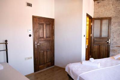 Mahzen Hotel