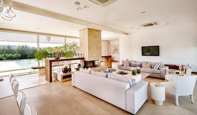 Two Rooms Hotel