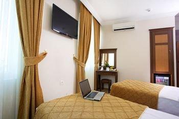Unal Hotel