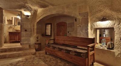 Charming Cave Hotel