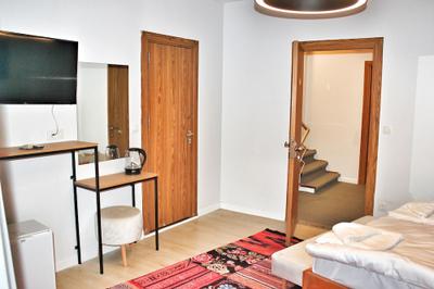 Hotel Million Old City
