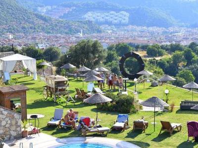 Sundial Hotel & Restaurant