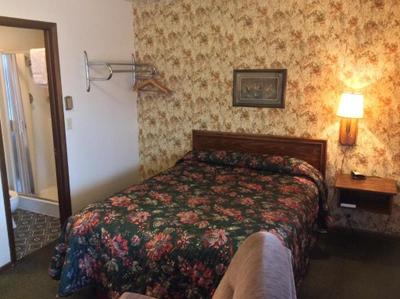 Burr Oak Motel