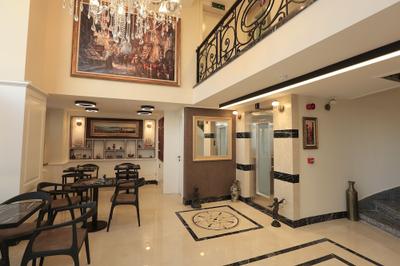 Art Nouveau Pera
