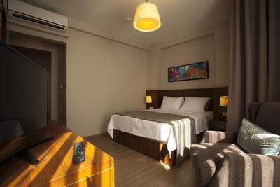Cordis Residence