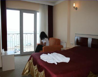 Gür Hotel