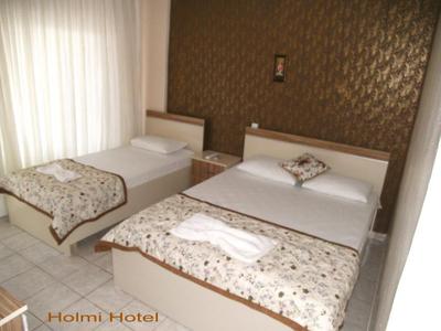 Holmi Hotel