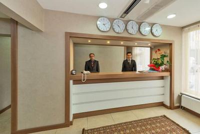 La Garden Hotel