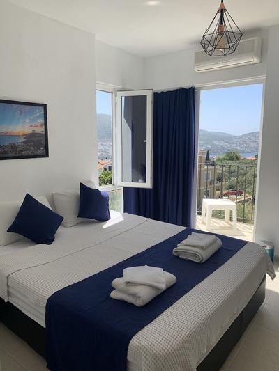 Lizo Hotel