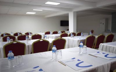 Mavi Beyaz Hotel & Beach Club