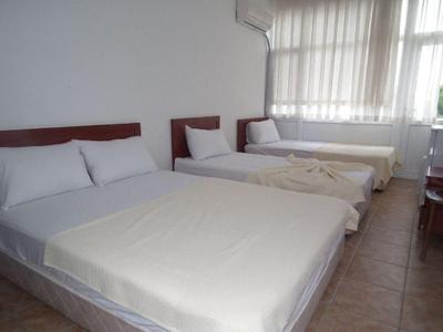 Sir Motel Beach Camping