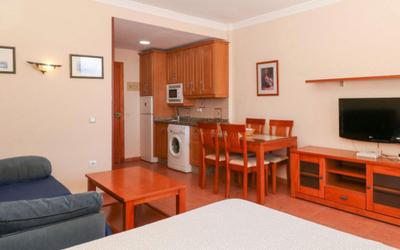 Apartamentos Benal Beach
