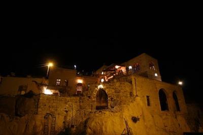 Wonderland Cave Hotel