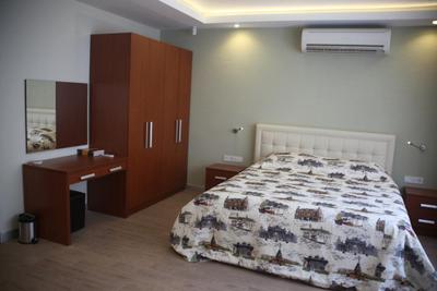 Honey House Apartment