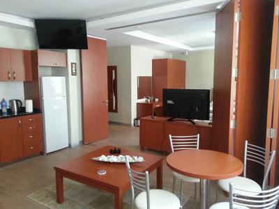 Honey House Apartment