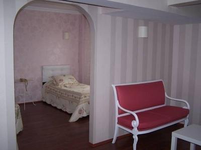 Airport House