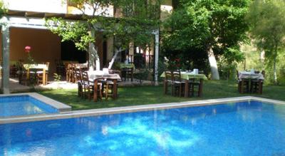 Defne Hotel