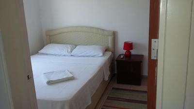 Deren Apart