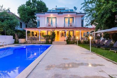La Maison De Halima