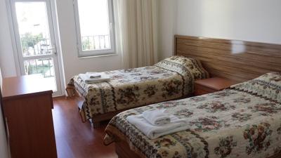 Pinus Apart & Hotel