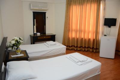 Pinus Apart & Hotel