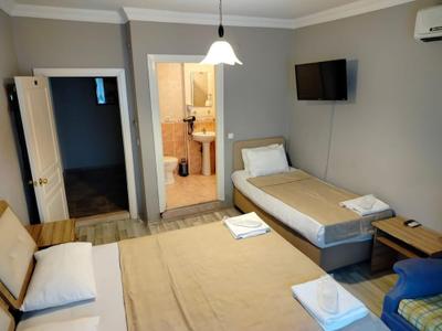 Tac Hotel