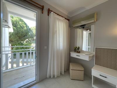 Hanedan Foca Flora Villas