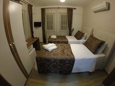Le Mansion Hotel