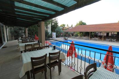 Petit Garden Hotel
