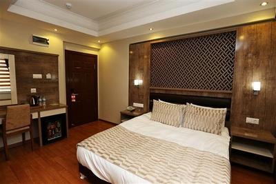 Vera Hotel