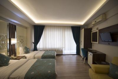 Özlü Otel