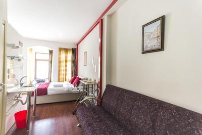 Roncalli Park Suites
