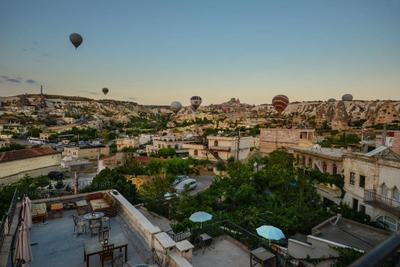 Vineyard Cave Hotel