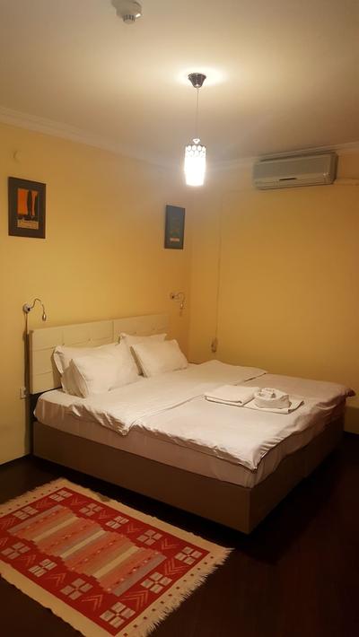 Metropolis Hostel