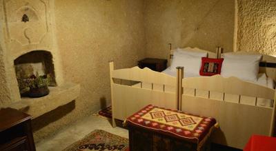 Stay In Peace Cave Hostel