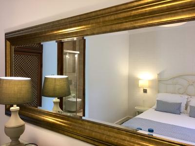 Piccolo Mondo Hotel