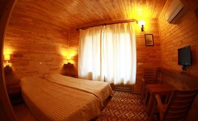 Orange Motel