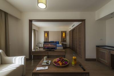 Liv Hotel By Bellazure