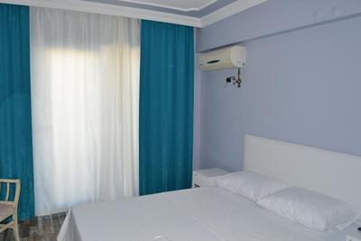 Lapis Port Surf Hotel