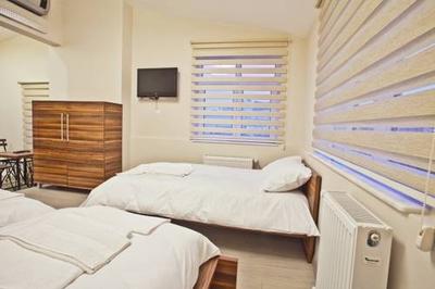 Leon Suites