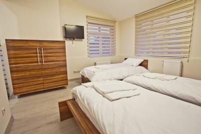 Leon Suites