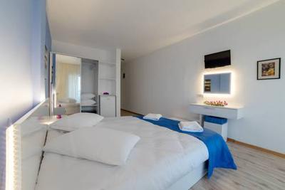 Fiko Hotel & Restaurant & Beach